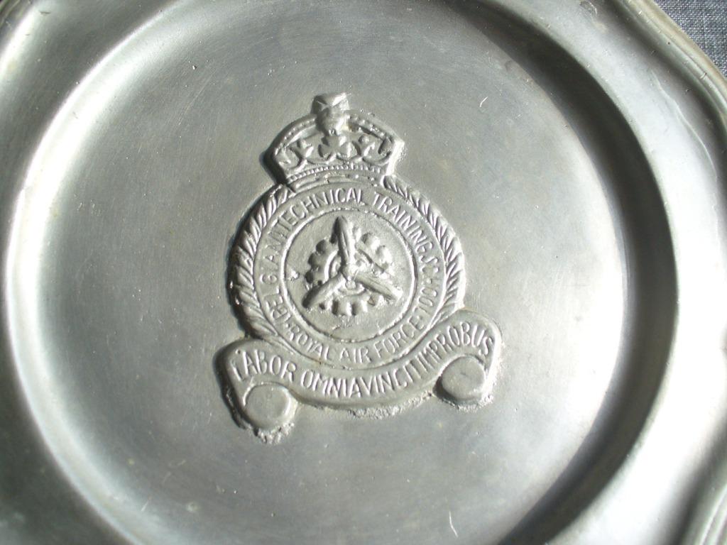 tinnen schotel Belgian Technical Trainingsschool, Collections, Envoi, Armée de l'air, Objet d'art