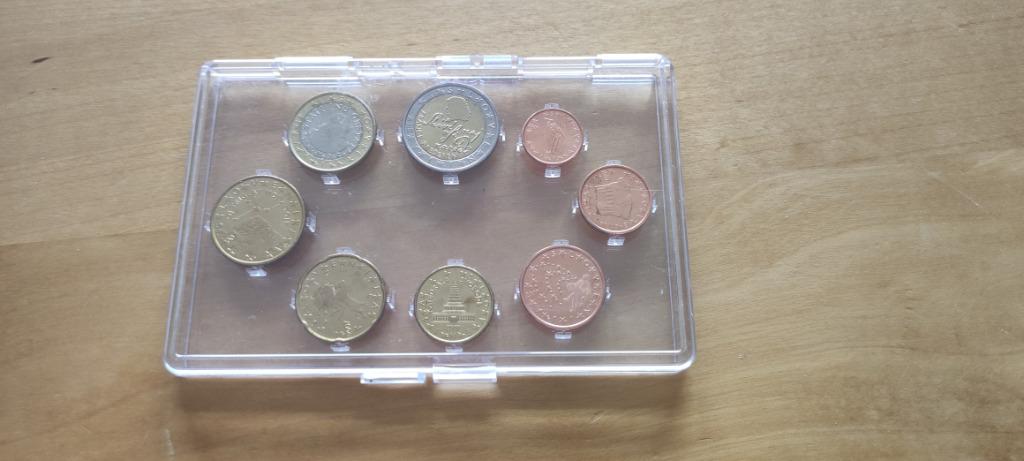 Slovenie 2€, Postzegels en Munten, Ophalen of Verzenden, Slovenië, Overige waardes, Setje