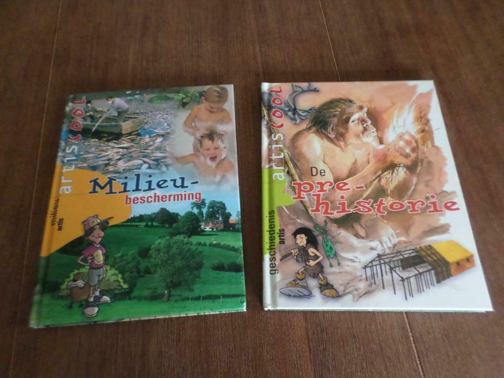 2 X boek Artiscool "De prehistorie" + Milieubescherming", Boeken, Ophalen of Verzenden, Nieuw