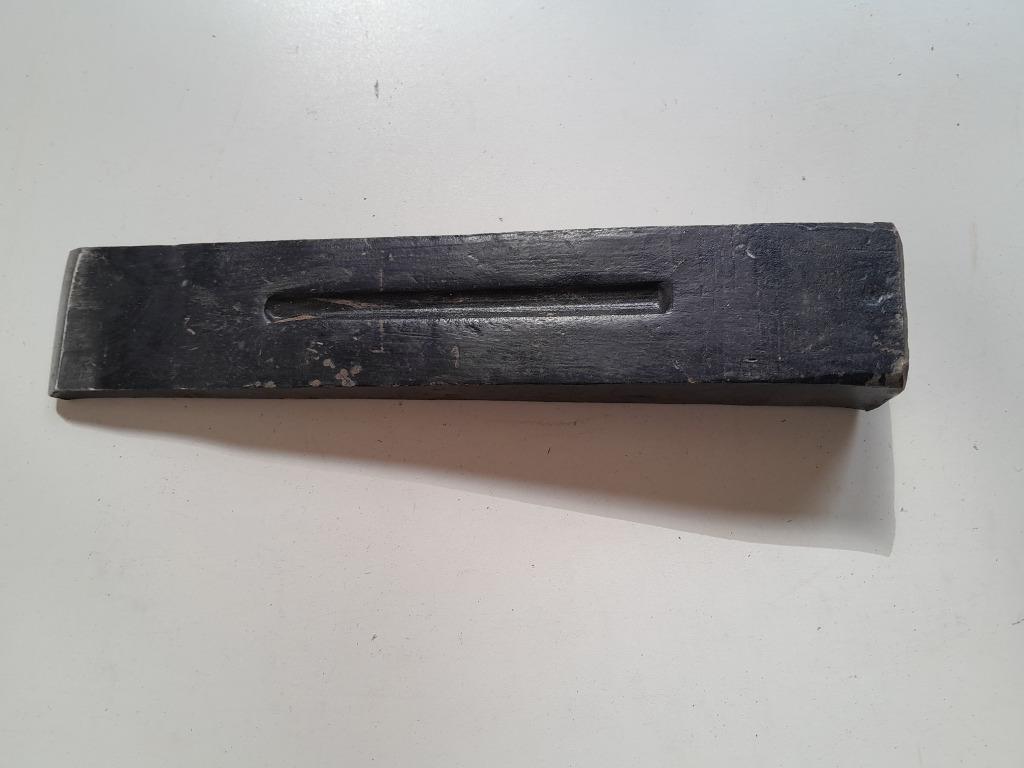 Coin en acier pour fendre le bois., Enlèvement, Neuf