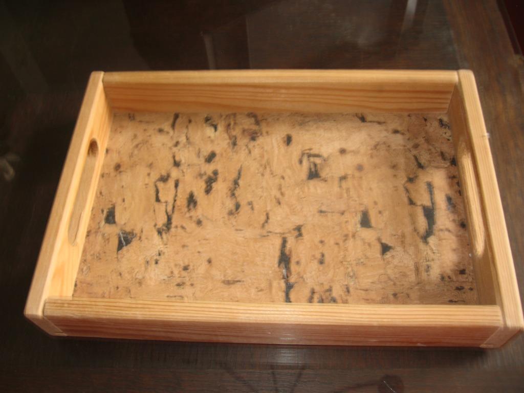 Petit plateau en bois et liège comme fond., Enlèvement ou Envoi, Neuf, Rectangulaire, Bois