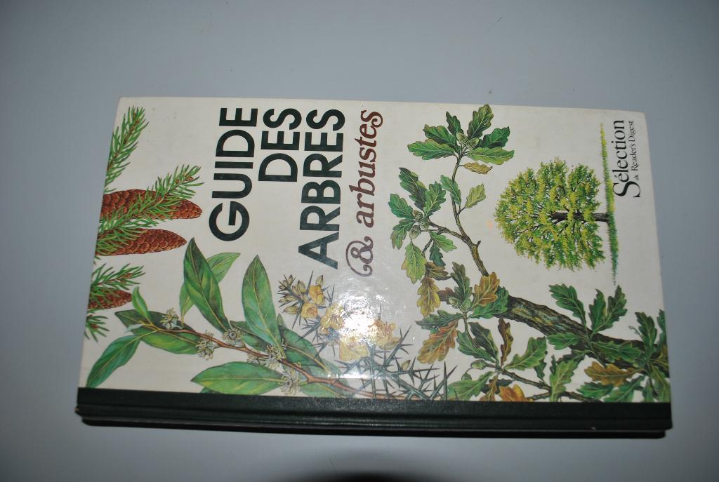 Guide Arbres Arbustes Sélection Reader's Digest 1986, Envoi, Utilisé