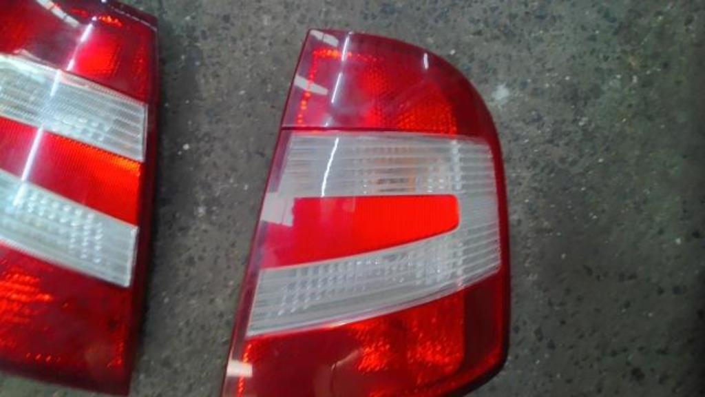 Feu arrière droit Skoda Fabia 1 2004-2007 LP/14509, Ophalen, Gebruikt, Skoda