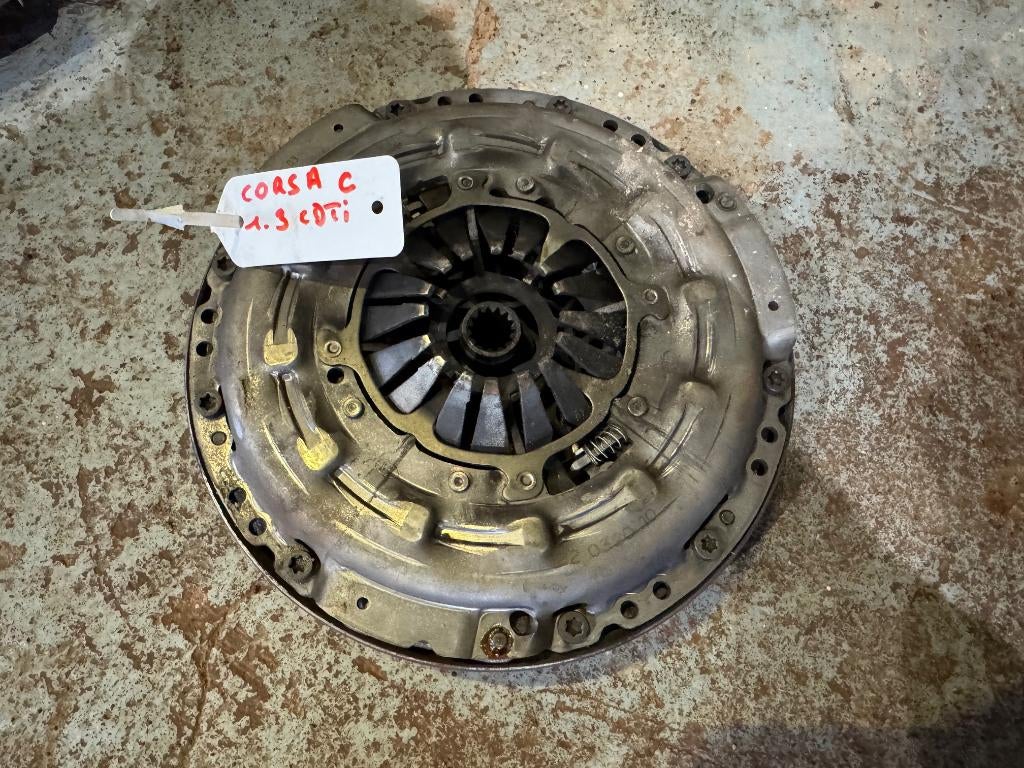 Vliegwiel met dubbele massa + koppeling Opel Corsa C, Ophalen, Gebruikt, Opel