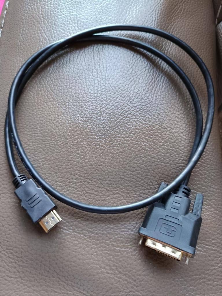 Câble pour écran : HDMI vers écran, Enlèvement ou Envoi, Comme neuf