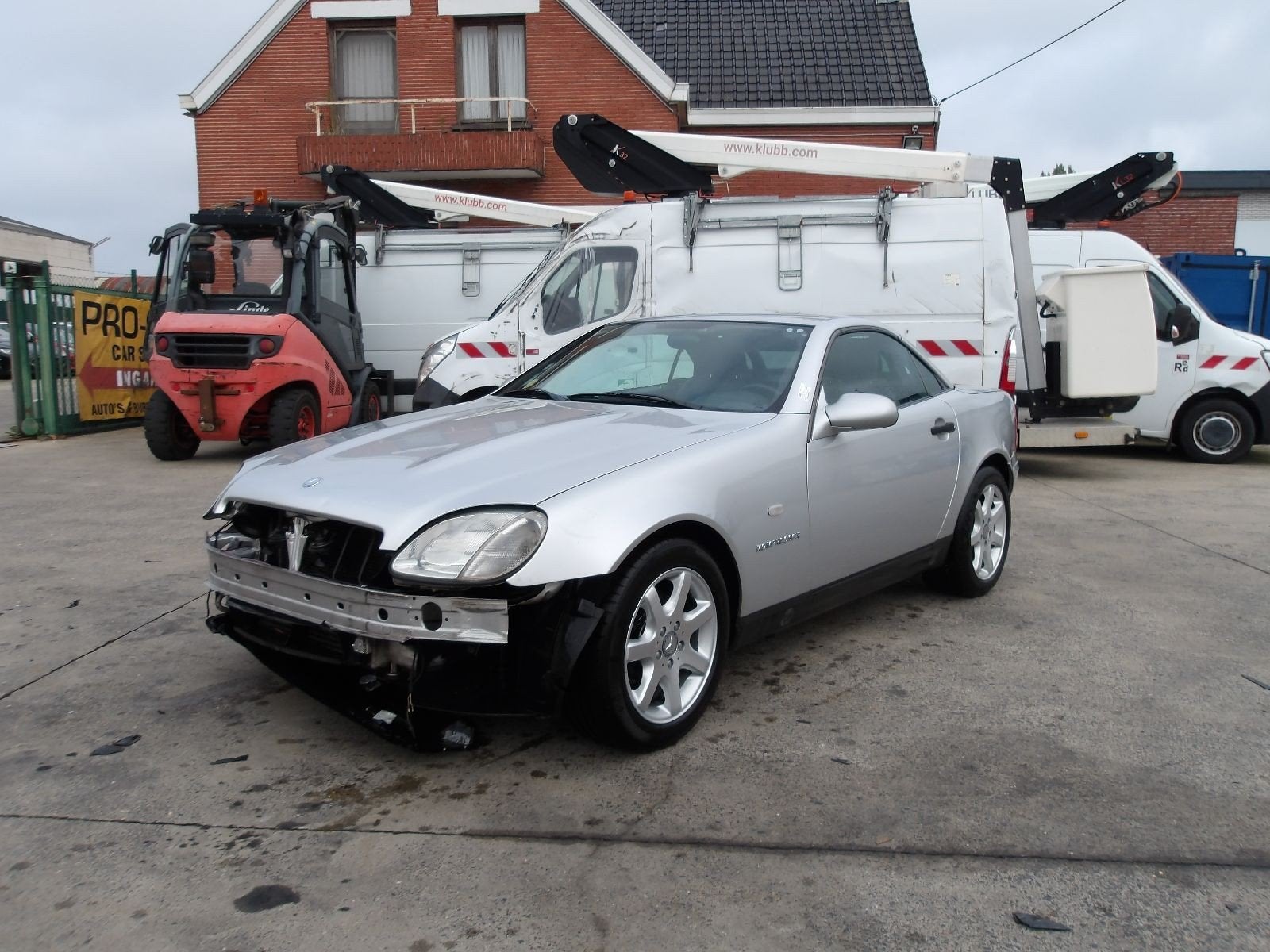 MERCEDES-BENZ SLK COMPRESSOR BENZINE 10/97, Autos, Argent ou Gris, Achat, Entreprise, Boîte manuelle