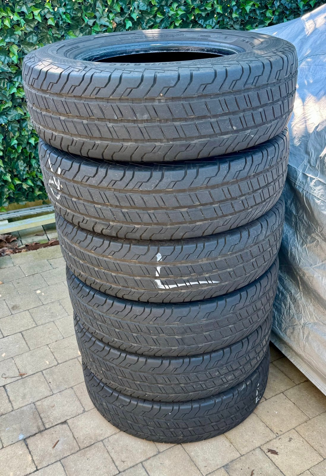 6 x Zomerbanden Continental 205/75R 16 C 113/111R, Auto-onderdelen, Ophalen, 16 inch, 205 mm, Band(en)