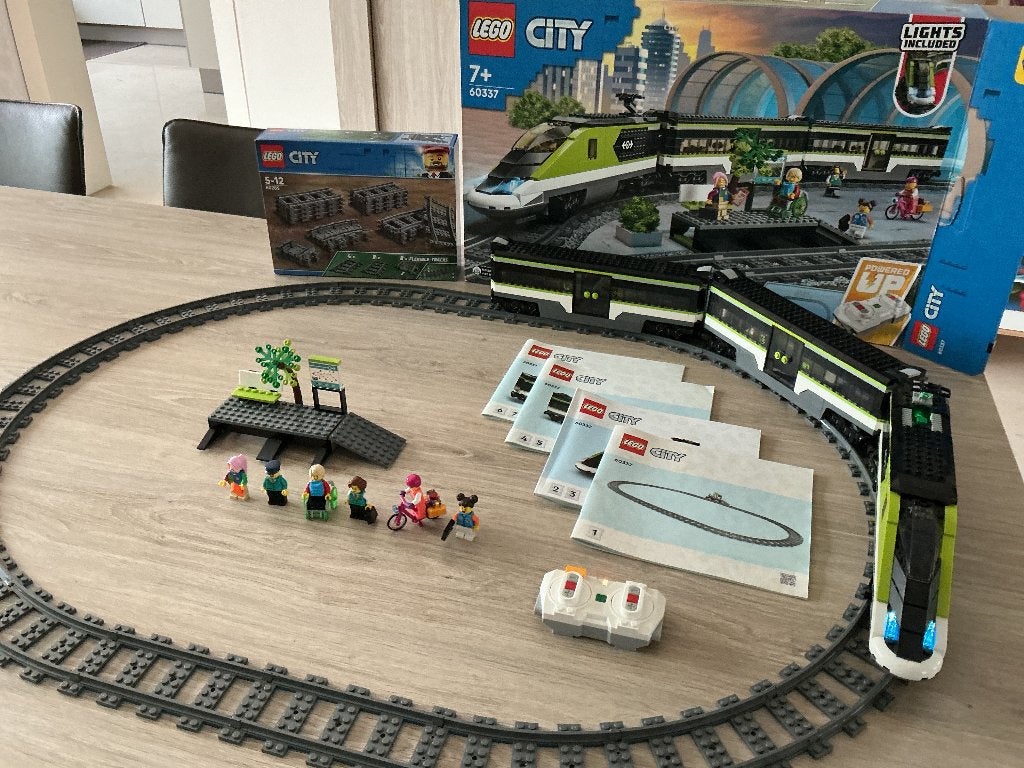 Lego 60337+60205 Passagierssneltrein + uitbreiding rails, City, Compleet, Lego, Ophalen of Verzenden