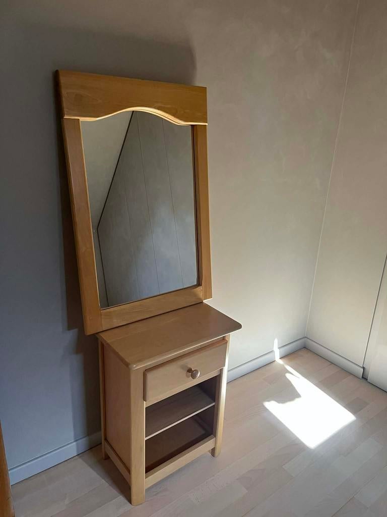 Miroir et table de chevet, Enlèvement, Comme neuf, Bois