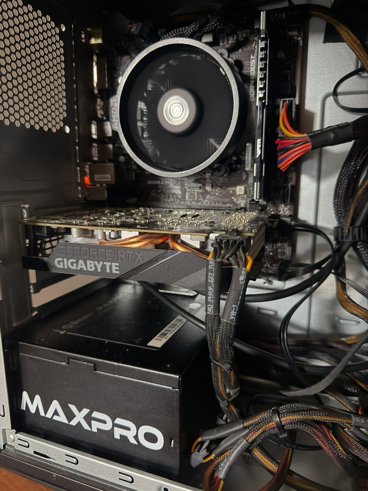 RTX 2060 gaming-pc, Computers en Software, Ophalen, Zo goed als nieuw