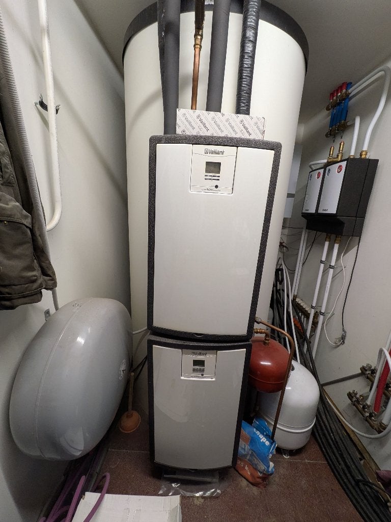 Buffervat + gascondensatieketel Vaillant, Ophalen, Aardgas, 100 liter of meer, Boiler
