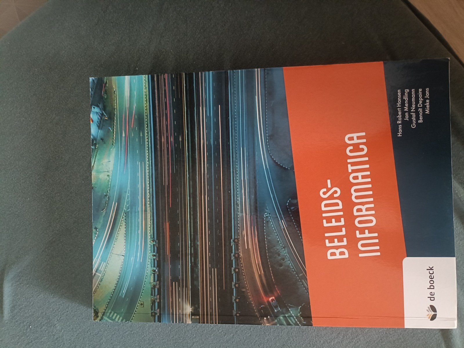 Boek management informatiesystemen 1e bachelor TEW UHasselt, Boeken, Ophalen, Nieuw, Hoger Onderwijs