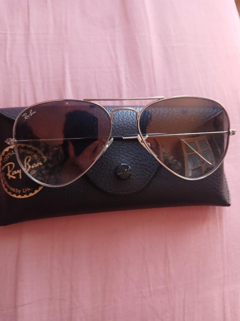Lunette de soleil Ray Ban, Ophalen