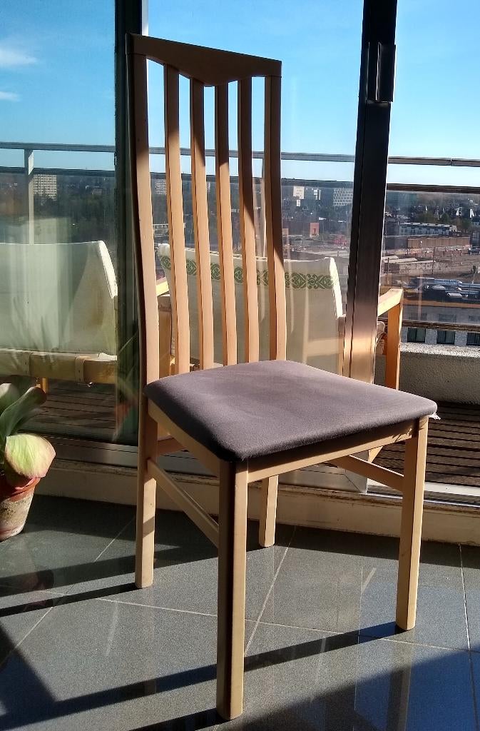 4 houten stoelen met antraciet gestoffeerde zittingen, Maison & Meubles, Chaises, Gris, Enlèvement, Utilisé, Quatre