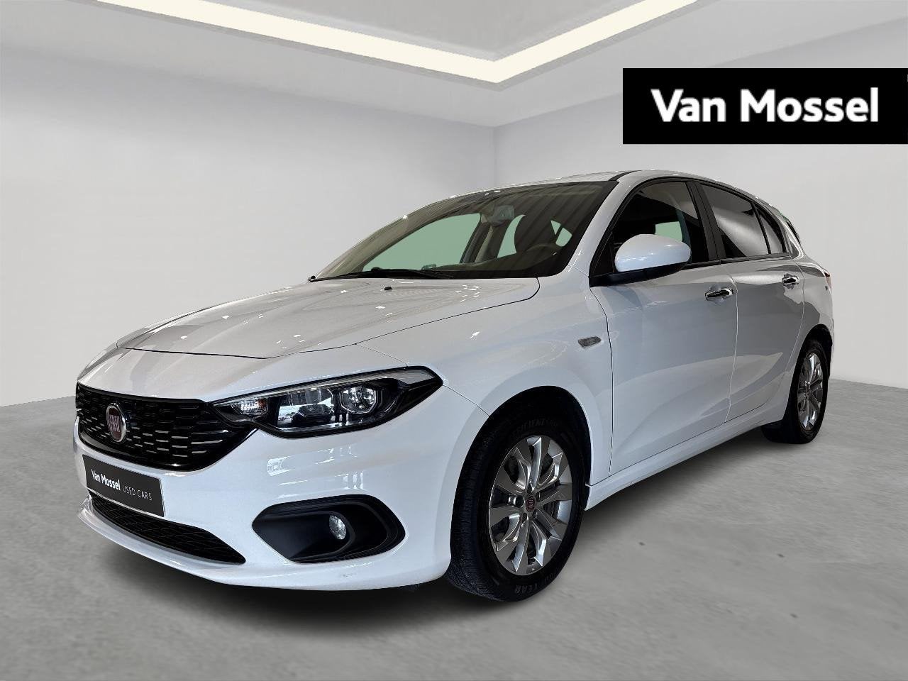 Fiat Tipo 1.4 95 pk Easy, Achat, Euro 6, Entreprise, Boîte manuelle