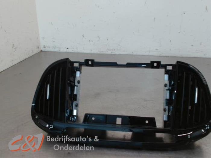Grille aération tableau de bord d'un Fiat Doblo, -, 3 mois de garantie, Utilisé, Fiat