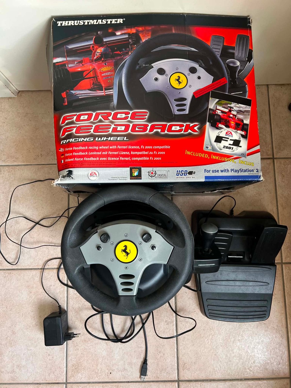 Volant de course Thrustmaster Ferrari Challenge, Enlèvement ou Envoi, Comme neuf, PlayStation 2