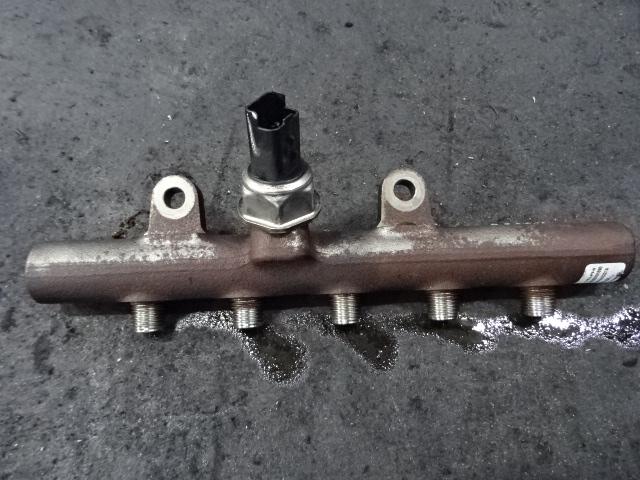 INJECTIEGALERIJ Renault Clio III (BR / CR) (R9144Z221A), Gebruikt, Renault