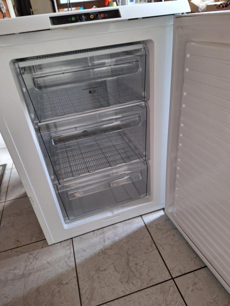 AEG Tafeldiepvrieskast, Zo goed als nieuw, Vrijstaand, Ophalen, Vrieskast