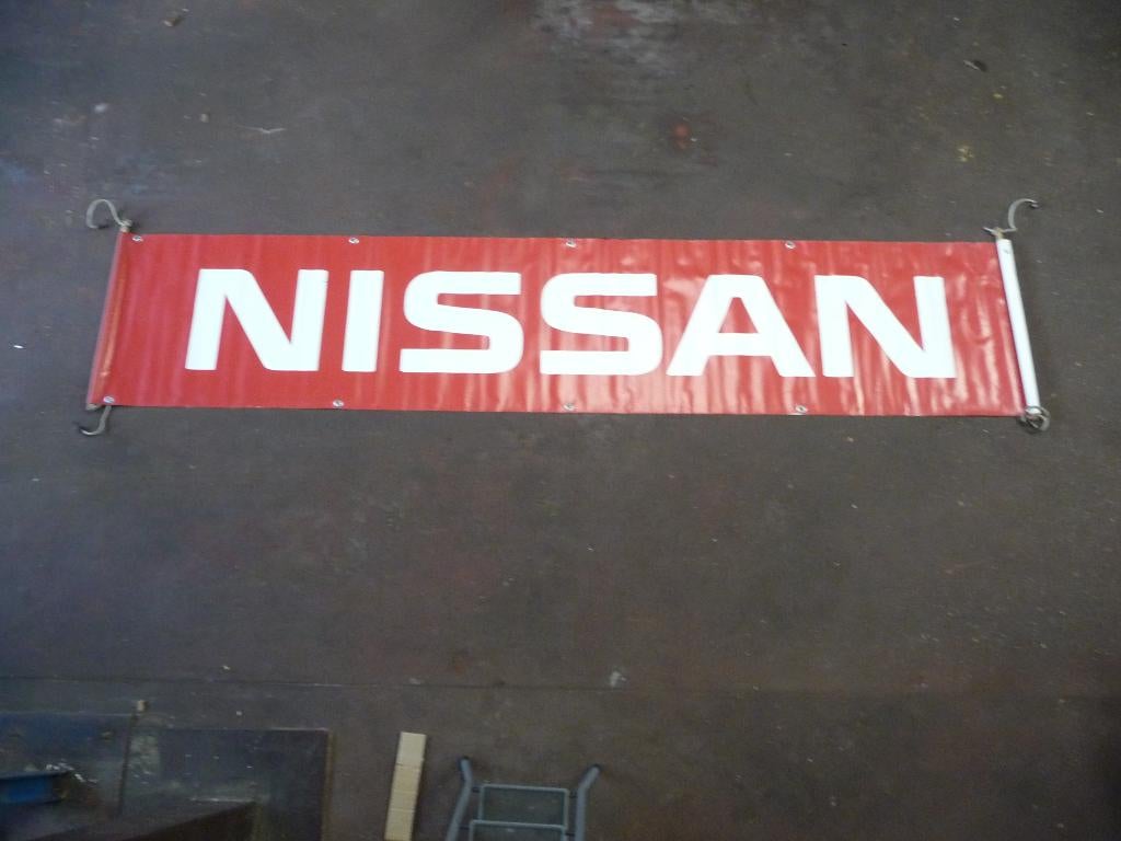 BANNIÈRES NISSAN, Autos : Divers, Autos divers Autre, Enlèvement ou Envoi