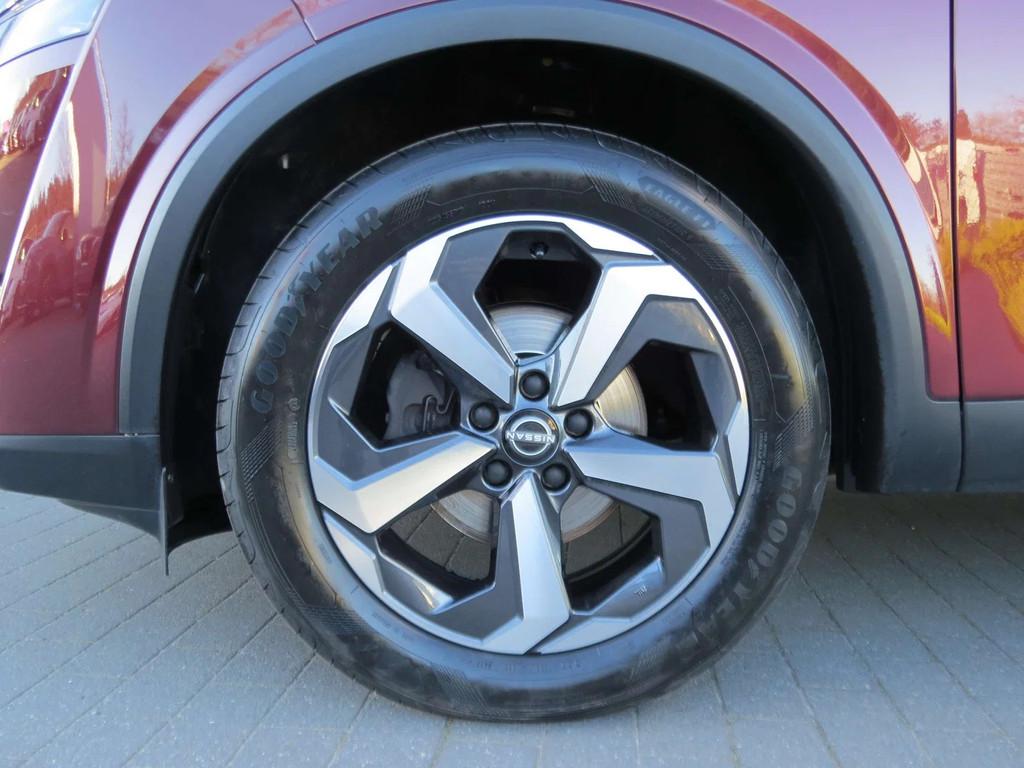 Nissan QASHQAI Qashqai 1.3 DIG-T MHEV N-Connecta (bj 2023), Stof, Gebruikt, 4 cilinders, Bedrijf