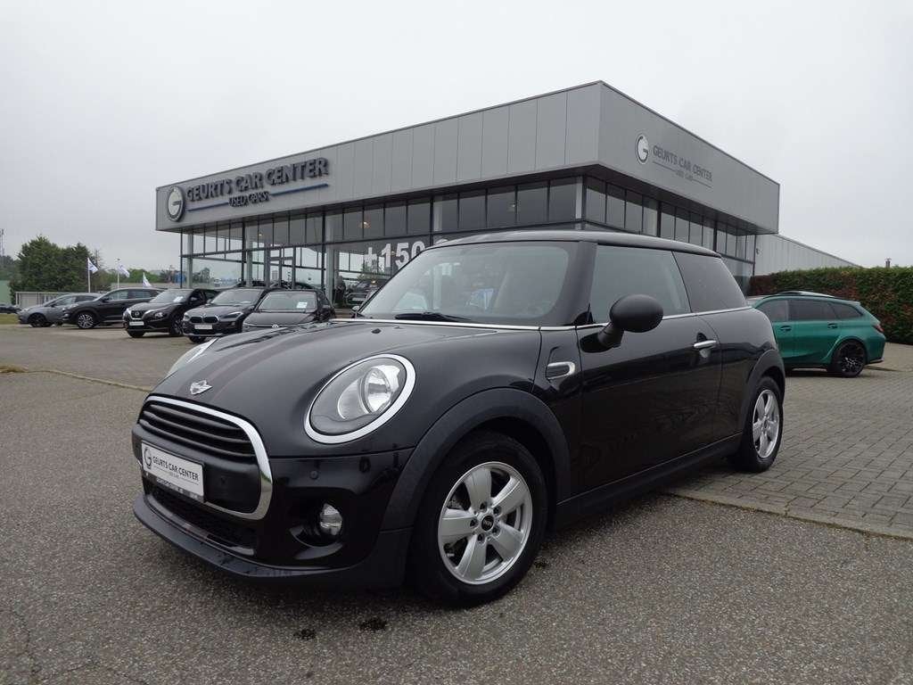 MINI Cooper One, https://public.car-pass.be/vhr/cd60e46b-fba4-4e90-96af-f7b6638cdc8d, 75 pk, 1198 cc, 117 g/km