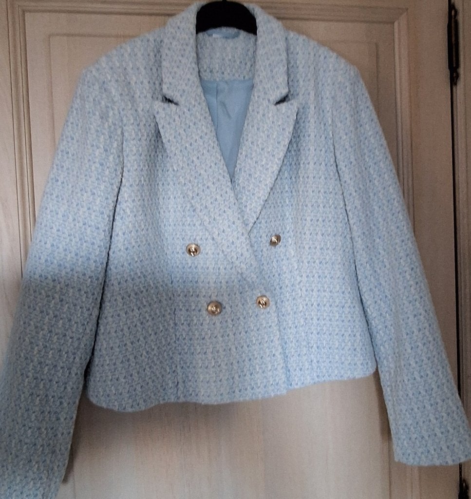 Zeer mooi Lichtblauw Tweed dames ensemble., Kleding | Dames, Ophalen, Nieuw, Kostuum of Pak