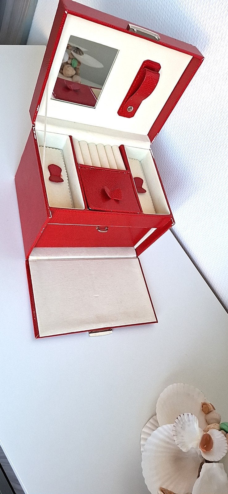 Boîte à bijoux rouge, Enlèvement ou Envoi, Rouge