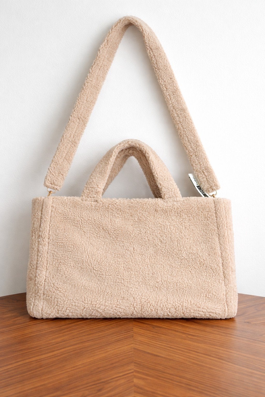 Nieuwe lichtbeige teddy handtas met schouderriem

- Een makk, Ophalen, Handtas