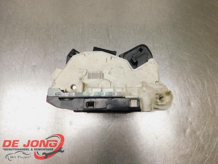 Deurslot Mechaniek 4Deurs links-voor van een Volkswagen Polo, Gebruikt, -, Volkswagen, -