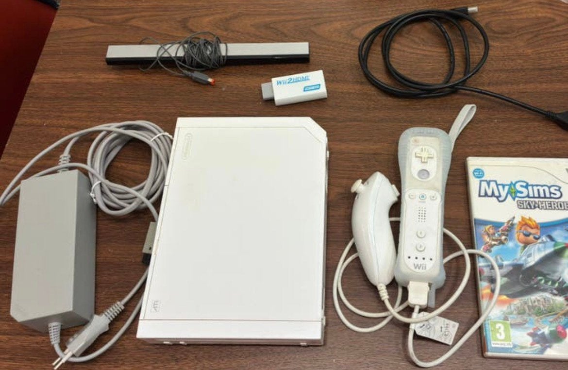 Nintendo Wii Wit + Controller +hdmi adapter & game, Games en Spelcomputers, Ophalen of Verzenden, Zo goed als nieuw