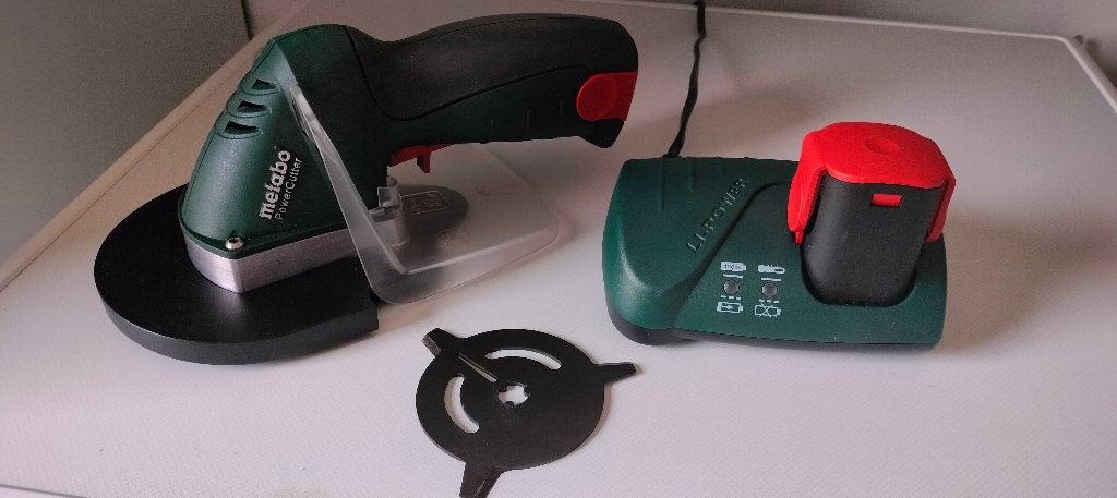 Kleine heggenschaar Metabo power cutter, Tuin en Terras, Ophalen of Verzenden, Gebruikt, Accu, Metabo