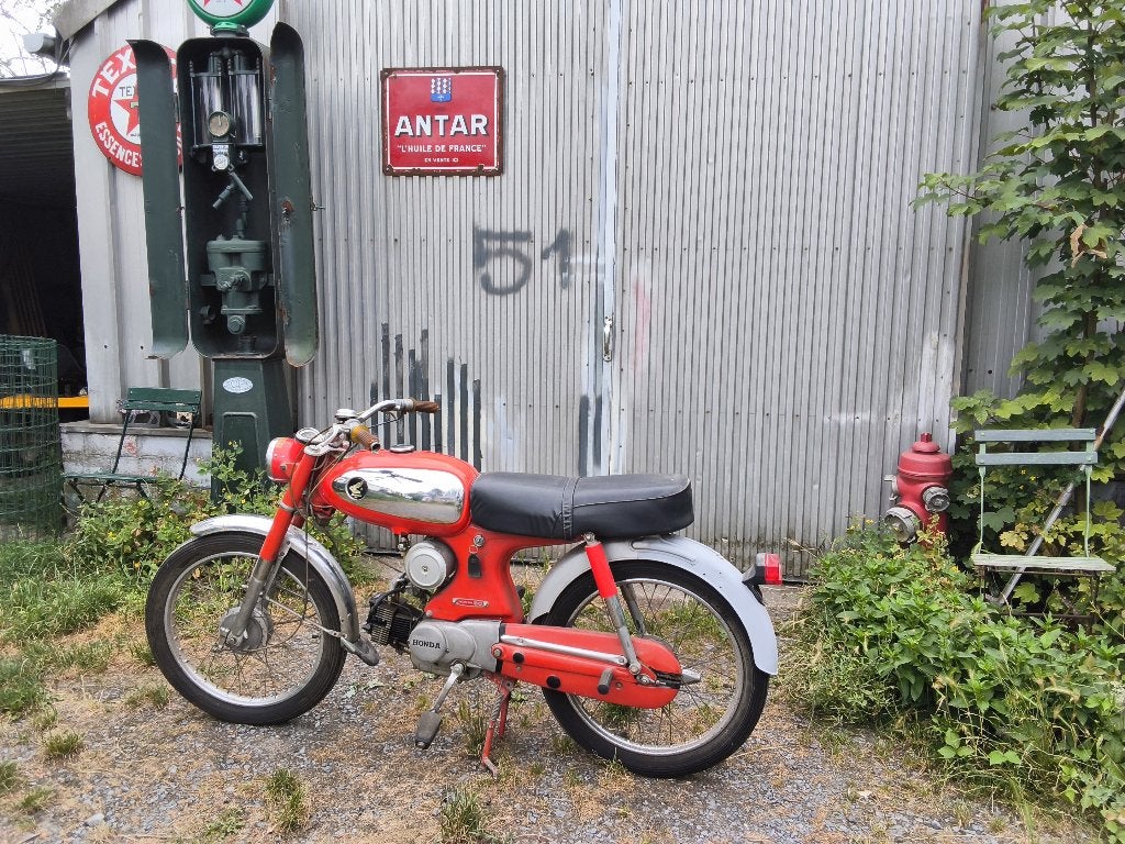 Honda c320, Fietsen en Brommers, Brommeronderdelen | Oldtimers, Ophalen of Verzenden