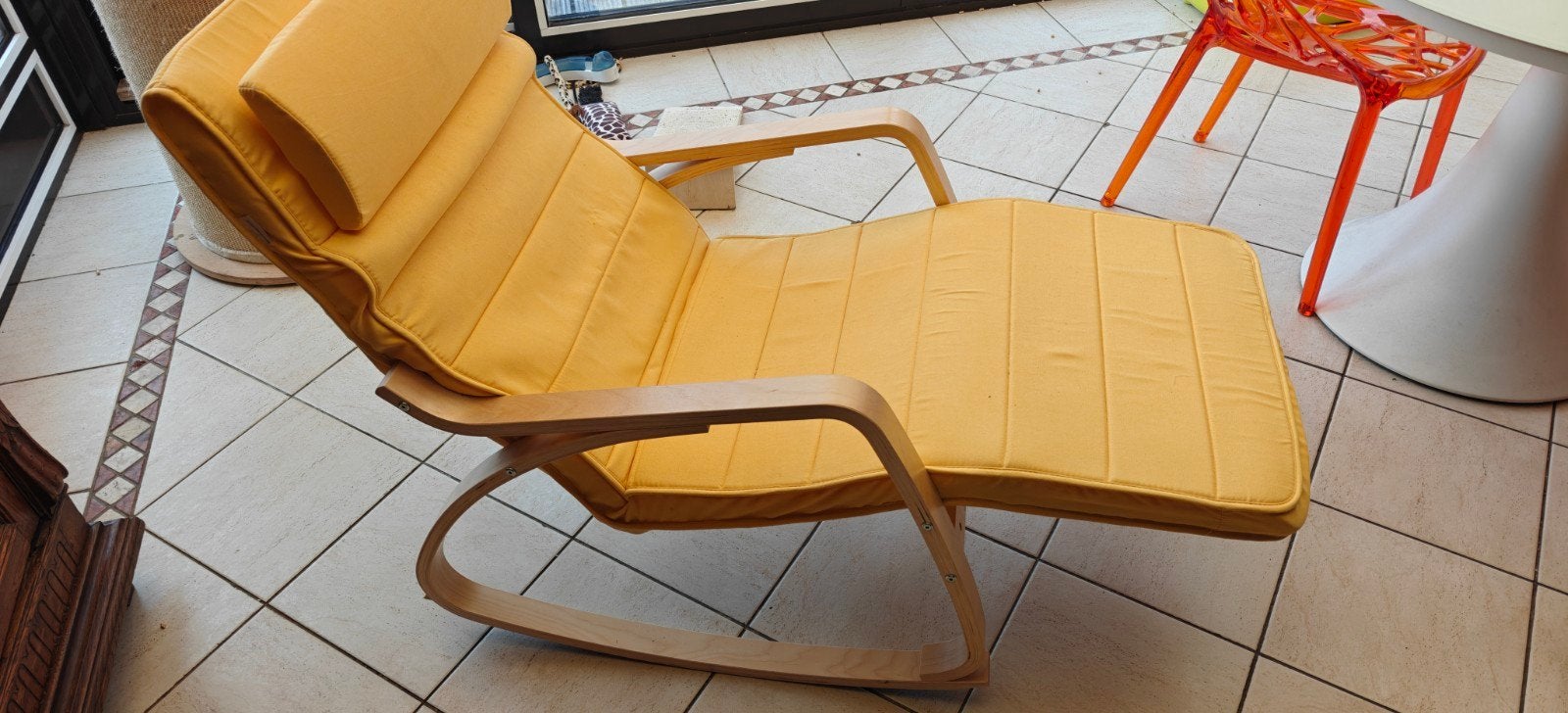 Schommelstoel, zo goed als nieuw, Huis en Inrichting, Stoelen, Ophalen