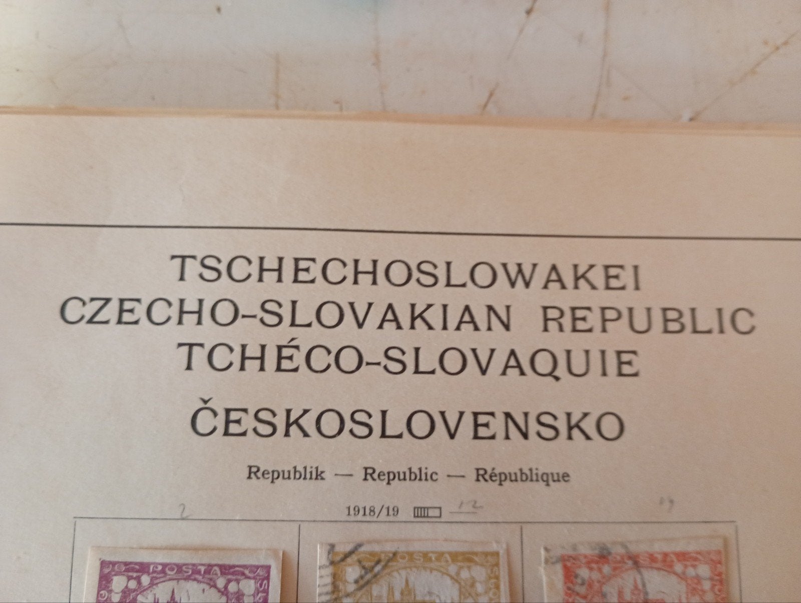 R13) joli lot de timbres de Tchécoslovaquie, Timbres & Monnaies, Enlèvement ou Envoi