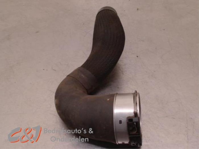 Tuyau intercooler d'un Nissan NV400, -, 3 mois de garantie, Utilisé, -
