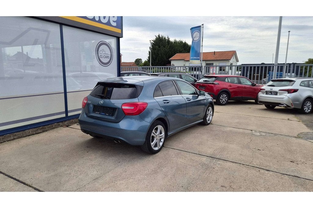Mercedes-Benz A-Klasse 180 1.6Benzine/Leder/Navi/Camera/Bt/A, Auto's, Mercedes-Benz, 90 kW, 122 pk, Gebruikt, Overige kleuren