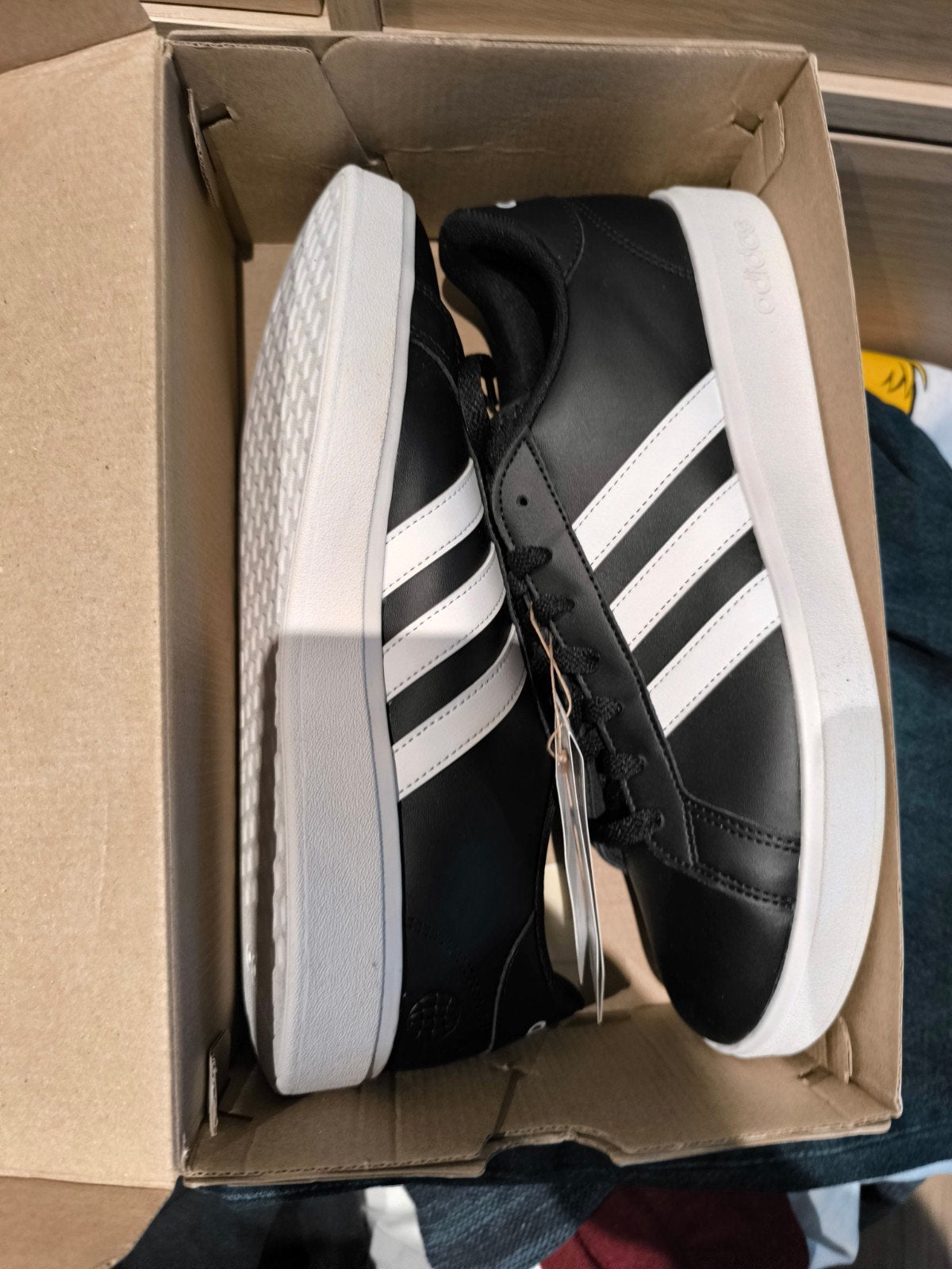 baskets adidas neuf, Neuf, Chaussures