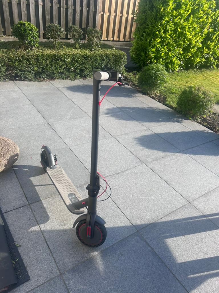 Elektrische step goede staat met app & werkende oplader., Enlèvement, Comme neuf, Step électrique (E-scooter)