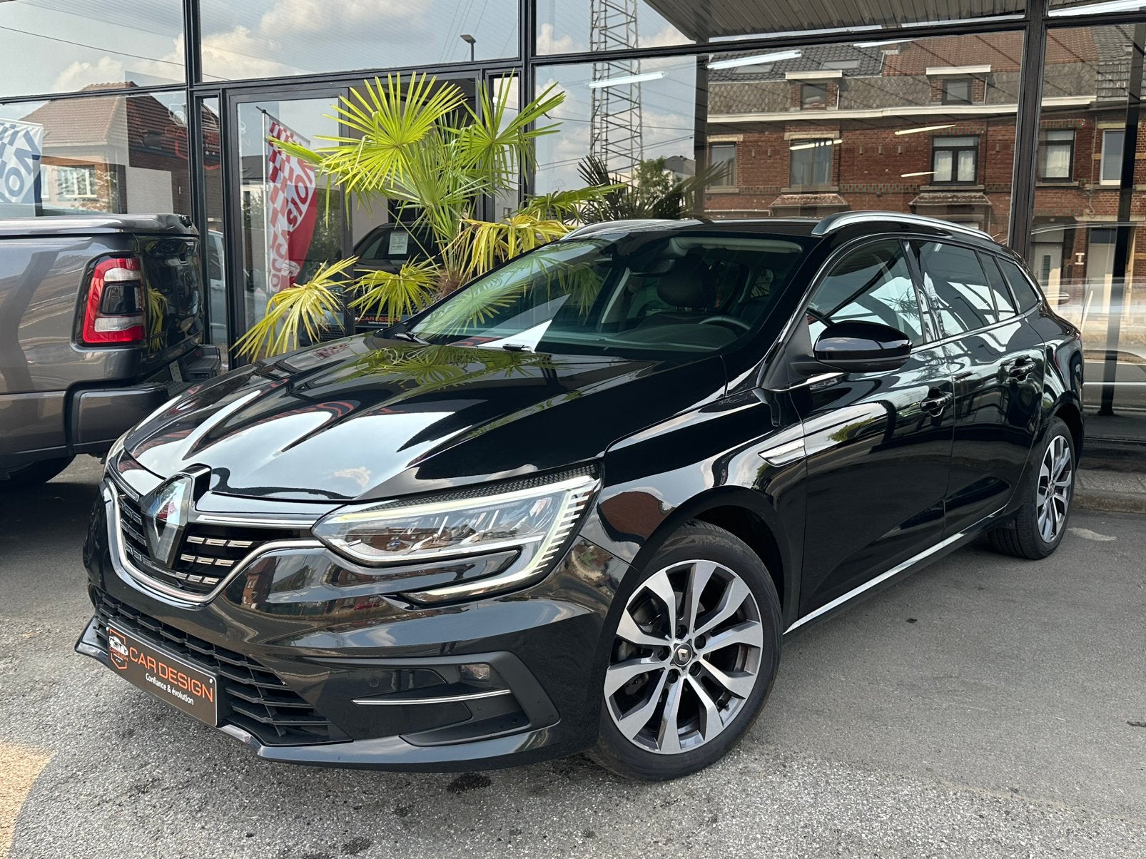 Renault megane 1.3tce / 2023 / 96.000km / automatique.., Autos, 1332 cm³, Achat, Euro 6, Entreprise