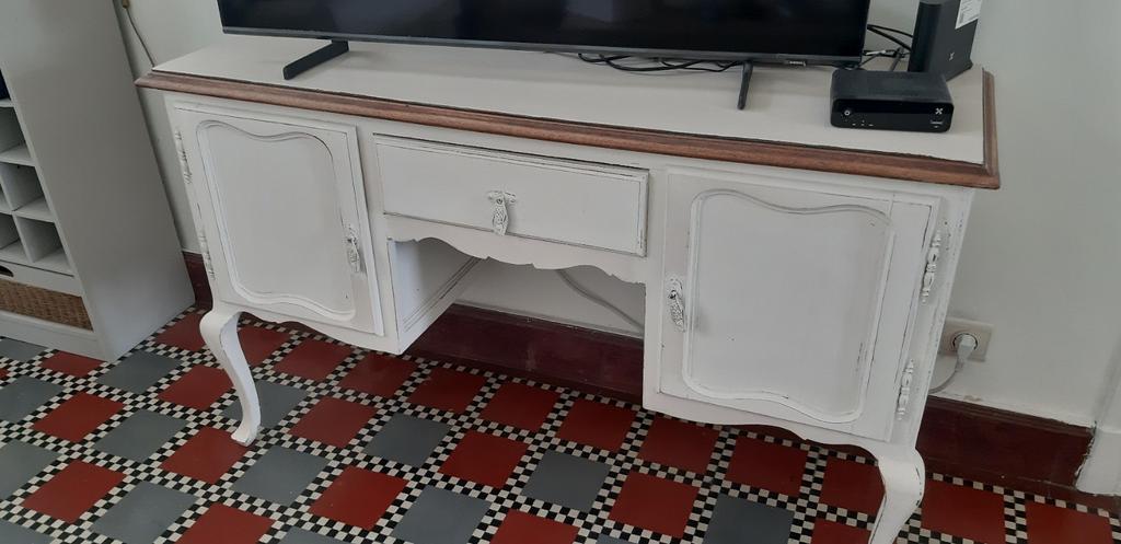 Meuble T.V ou coiffeuse, Enlèvement