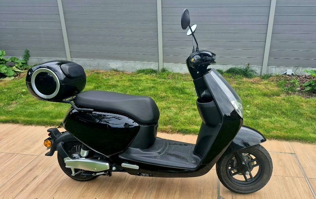 Electrische scooter, Fietsen en Brommers, Scooters | Overige merken, Ophalen, Elektrisch, EDRIVE MILANO, Klasse A (25 km/u)