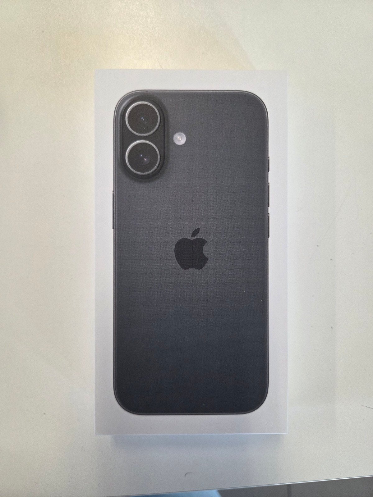 iphone 17 256 black 256 gb nieuw met factuur en 2 jaar garan, Télécoms, Enlèvement, 256 GB