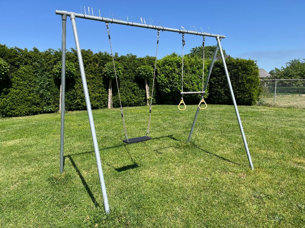 Schommel in gegalvaniseerd staal, Ophalen, Gebruikt, Schommel
