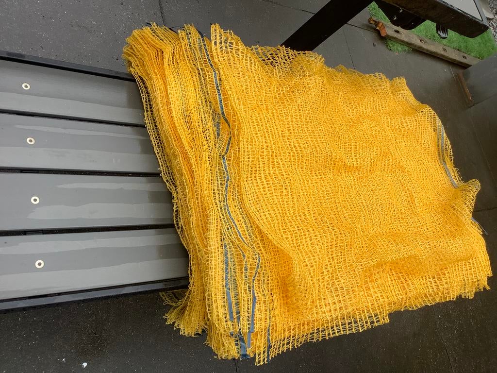 50 stuks. lege net zakken 72 cm x 52 cm, Ophalen, Zo goed als nieuw
