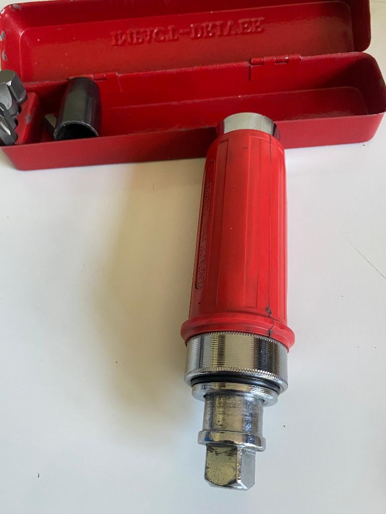 Tournevis à frapper Impact Driver avec coffret métallique, Enlèvement ou Envoi, Comme neuf