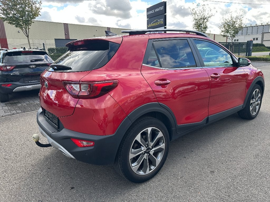Kia Stonic, 1.4 benzine, 52.000 km. CARPLAY-ANDROID, Auto's, Voorwielaandrijving, Dealer onderhouden, Euro 6, Bedrijf