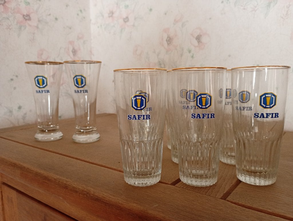 Lot van 11 safir bierglazen 2 soorten, Verzamelen, Ophalen, Gebruikt, Bierglas