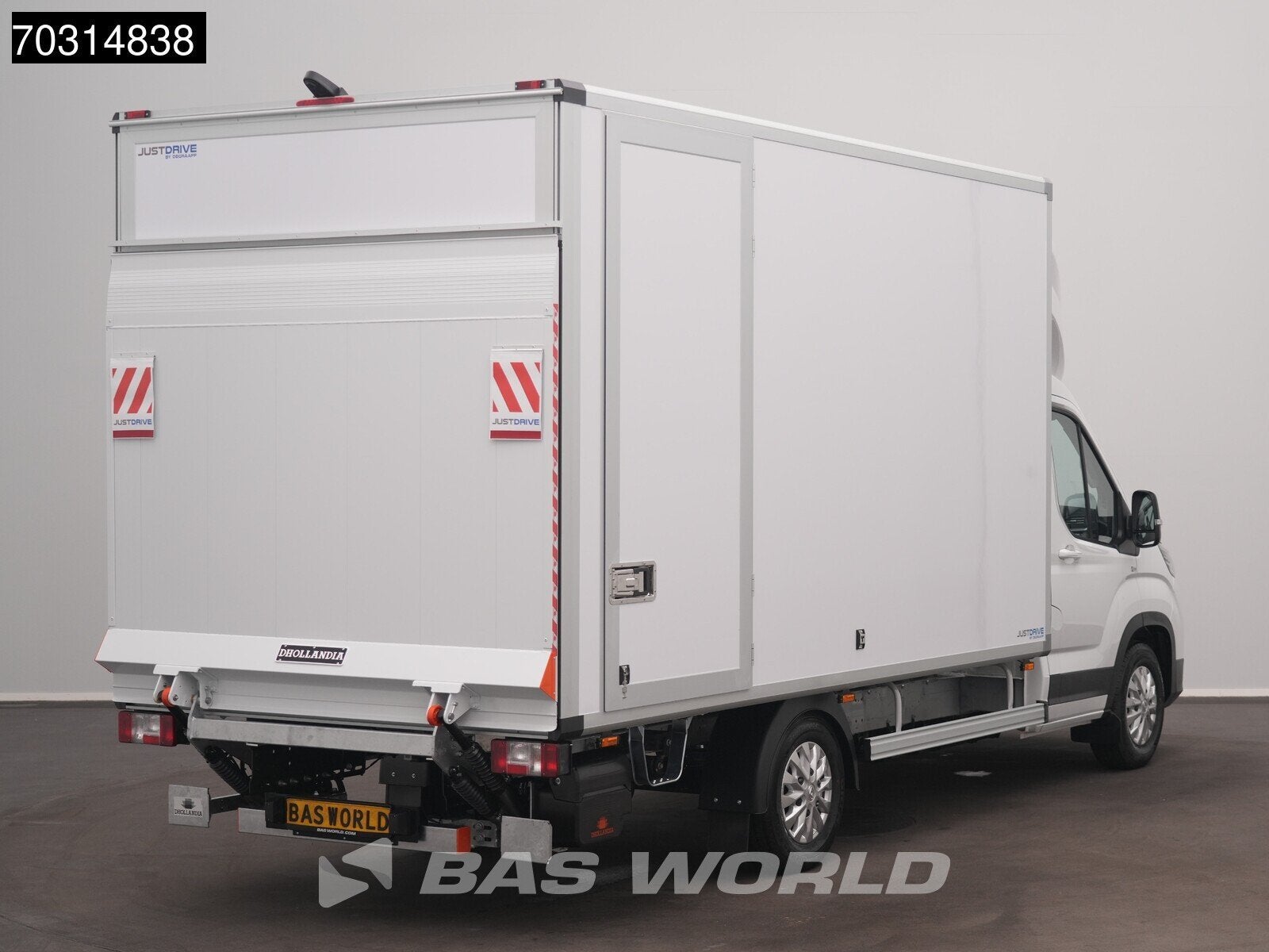 Maxus eDeliver 9 100% Elektrisch 65kWh Dhollandia Laadklep B, Automaat, Stof, 750 kg, Maxus