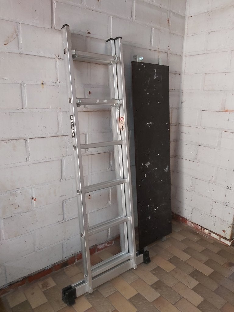 Escalo L717 Multi + stelling-ladder, Doe-het-zelf en Bouw, Ladders en Trappen, Ophalen, Gebruikt, Ladder, Opvouwbaar of Inschuifbaar